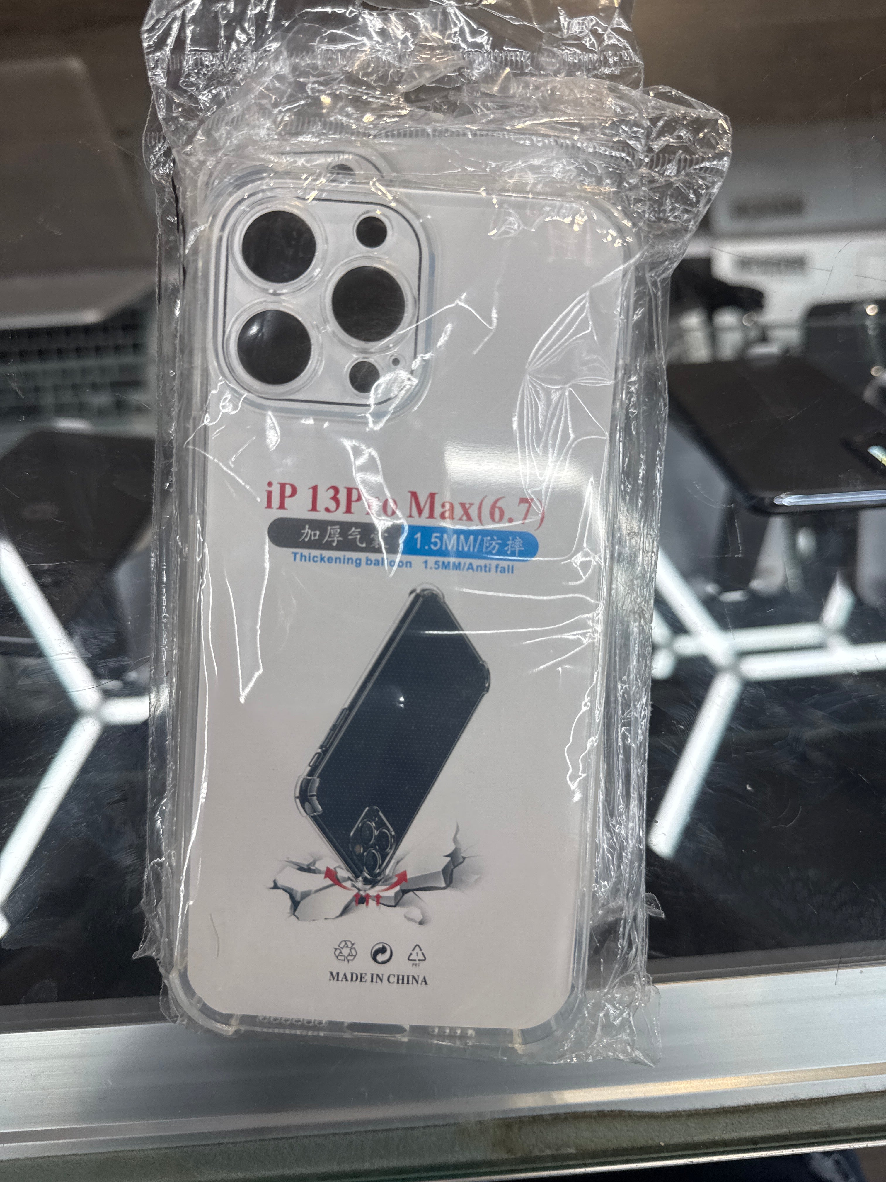 iPhone 13 Pro Max Protector